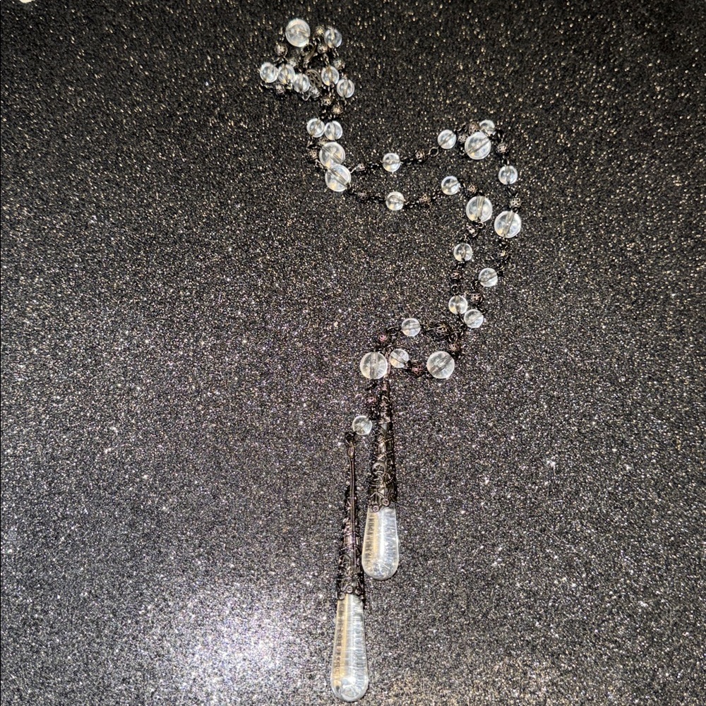 Ben Amun Delicate Clear Bead lucite drop gunmetal Lariat Necklace - Silver Chain